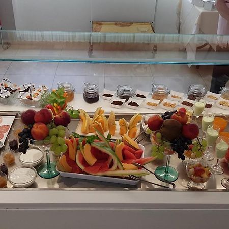 Hotel Record Riccione Eksteriør billede